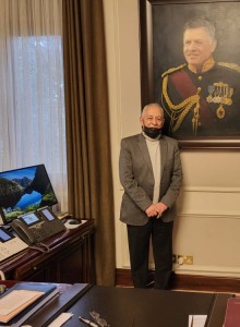 يوسف العيسوي .. طاقة خلاقة لافتة في زمن التقاعس و ظاهرة لن تتكرر !! يرفض الإجازة ويعمل يوم الجمعة