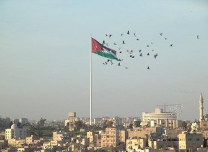 الأربعاء .. أجواء حارة وتحذير من الغبار