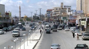 وزير العمل يزور مصنع المفرق ويؤكد فتح تحقيق بحالات الاختناق