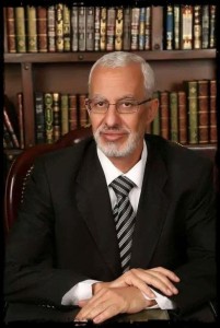 وفاة نقيب الصيادلة الاسبق الدكتور أحمد بلاسمة