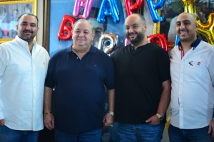 بالصور ..جانب من احتفال موظفين مجموعة شركات الاردنية للطيران بعيد ميلاد رئيس مجلس ادارتها الكابتن محمد الخشمان .