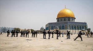 وزير الاوقاف: لا أحد يملك حق اعطاء شراكة لغير المسلمين في الاقصى