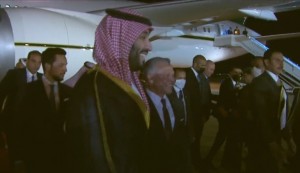 بالصور .... الملك يستقبل ولي العهد السعودي