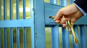 بدء الإفراج عن عدد من المحبوسين على ديون مدنية