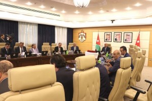 مجلس الوزراء يوافق على البدء بالتعيين في الوزارات والدوائر الحكومية اعتبارا من ١/ ٨/ ٢٠٢٢