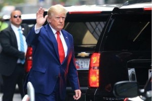 ما هو السؤال الوحيد الذي أجاب عنه ترامب أثناء التحقيق معه؟