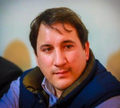 "  العراب " تهنئ الزميل العكور بنجاح ابنه "سلامة"