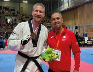 الشرباتي يحصد الميدالية الذهبية في بطولة سلوفينيا للتايكواندو