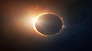 الأردنيون يترقبون كسوف الشمس