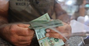 لبنان: لا نستطيع إنقاذ جميع أموال المودعين