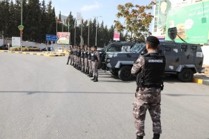 الامن العام: القوة في مواقعها لتوفير اعلى معايير الأمن خلال المباراة، وندعو للتحلي بالروح الرياضية وبقيمنا الأصيلة.