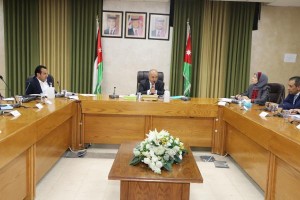 محافظة يبحث تطوير التوجيهي والخطة الدراسية وأسس اختيار معلمي الاضافي