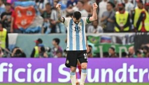 ميسي ضد ليفاندوفسكي .. من ينتصر في معركة الوجود؟