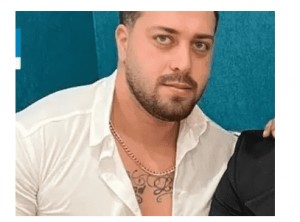 رصاصة برأسه .. الأمن الإيراني يقتل شاباً فرح لخسارة المنتخب