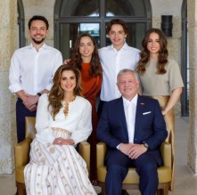 الملكة تهنئ الأردنيين بالعام الجديد