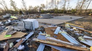 عواصف تضرب جنوب الولايات المتحدة وتخلف قتلى