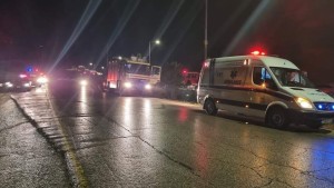 وفاتان و3 إصابات بتصادم مركبتين في المفرق