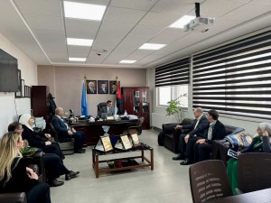 اتفاقية تعاون مشترك بين عمان الأهلية وجامعة بلايموث البريطانية