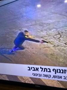 إصابة 5 مستوطنين بإطلاق نار في تل ابيب