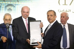 مؤسسة فلسطين الدولية تكرم الدكتور فوزي الحموري "رجل الإنجاز للعام 2023" .. صور