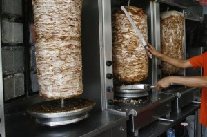 إطلاق نظام تفتيش إلكتروني على منشآت الشاورما