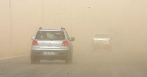 الدفاع المدني يدعو لعدم التعرض للغبار وإغلاق النوافذ