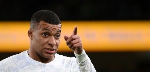 مبابي يحرج باريس سان جيرمان ويجبره على التراجع