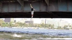 لزيادة مشاهداته على فيسبوك .. شاب يلقى حتفه غرقا في نهر النيل