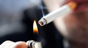 الصناعة والتجارة توصي بإعادة فتح باب الاستثمار بالتبغ والسجائر والمعسل