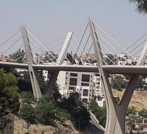 العثور على جثة فتاة أسفل جسر عبدون