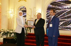 صفوة الإسلامي يواصل دعم مركز الحسين للسرطان برعاية حفل صندوق ادخار الموظفين غير الأطباء