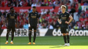 مانشستر سيتي بطلا للدوري الإنجليزي بعد "هدية من أرسنال"