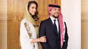 زفاف ولي العهد.. الملك يقيم مأدبة عشاء في مضارب بني هاشم وعقد قران في قصر زهران