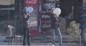 مسودة نظام بيع المشروبات تمنع وقوف "عمال الصينية" على الشارع