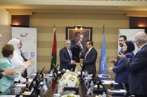 مجلس عمداء جامعة عمان الأهلية يُكرّم السعود والطناني