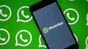 بعد توقف لأكثر من ساعة.. واتساب يعود إلى العمل