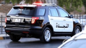 طعن عامل بمحطة وقود بعمّان وسلب مبلغ مالي منه