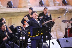 هاني شاكر يشعل مدرجات المسرح الشمالي في جرش