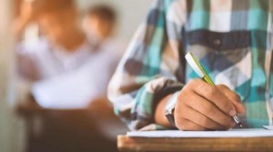 امتحان مفاضلة لطلبة المعدلات المتساوية في "الثانوية العربية"