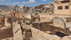 ليبيا .. إنقاذ 47 شخصا من تحت الركام في درنة