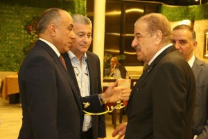 الدغمي يقيم مأدبة عشاء للنواب