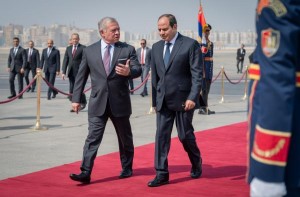 الملك والسيسي: نرفض أية محاولة للتهجير القسري إلى الأردن أو مصر