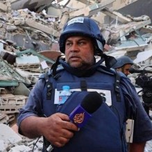 وائل الدحدوح يواصل تغطيته الحية لمجازر الاحتلال بعد أقل من 24 ساعة على استشهاد عائلته