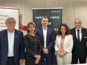 كابيتال بنك يوقع اتفاقية تعاون مع مختبرات مدلاب ويمنح عملائه خصومات مميزة على الفحوصات المخبرية