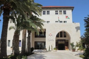 الحكومة تبحث عن أمين عام للنقل