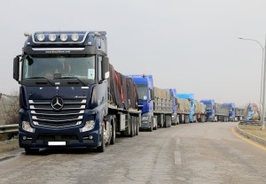 بتوجيهات ملكية .. تعزيز المستشفى الميداني الأردني الخاص/2 جنوب غزة بقافلة مساعدات