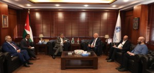 تجارة عمان تبحث التعاون الاقتصادي مع باكستان