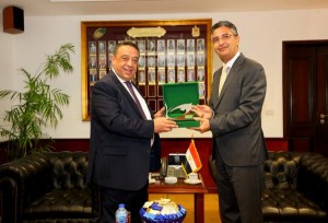 الداوود: زيارة وفد البريد للقاهرة لتعزيز التعاون وإكتساب الخبرات