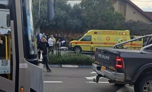 إعلام عبري: قتيلة و20 إصابة بحادثي دهس وطعن في تل ابيب