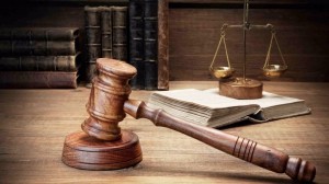 السجن 20 عاماً لسائق تاكسي قتل زميله بعد الصلاة في عمان